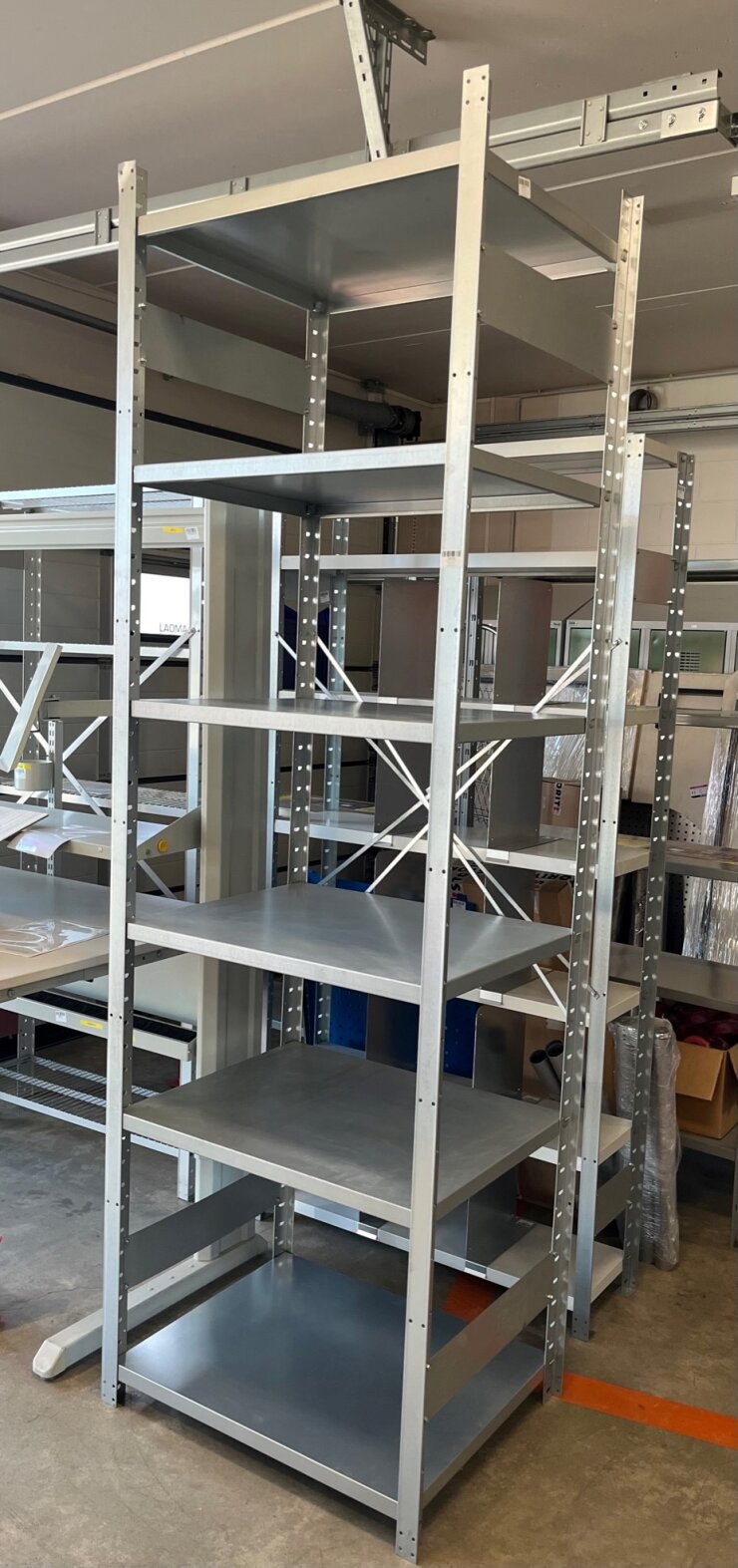 Pienitavarahyllyt 600x750x2500mm, KÄYTETTY (6 tasoa) - Storit