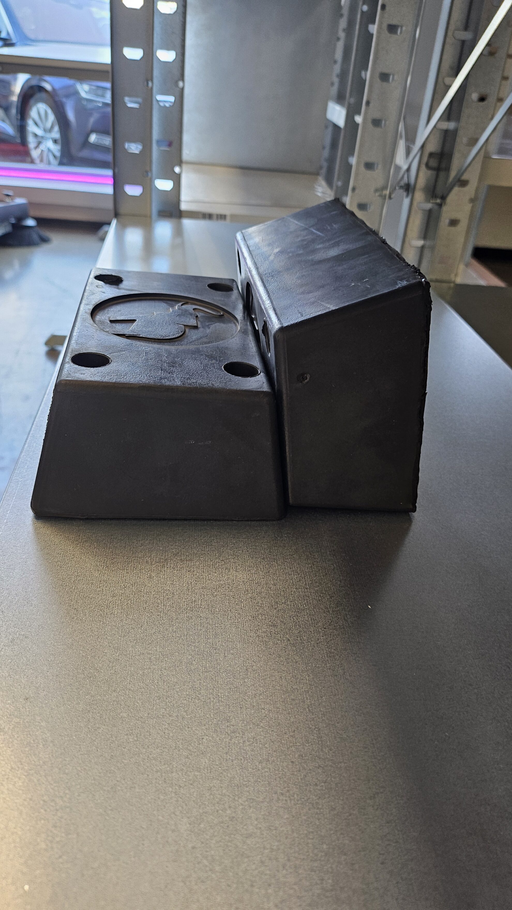Kummipuhver 180x125x70mm, 1 tk - Storit