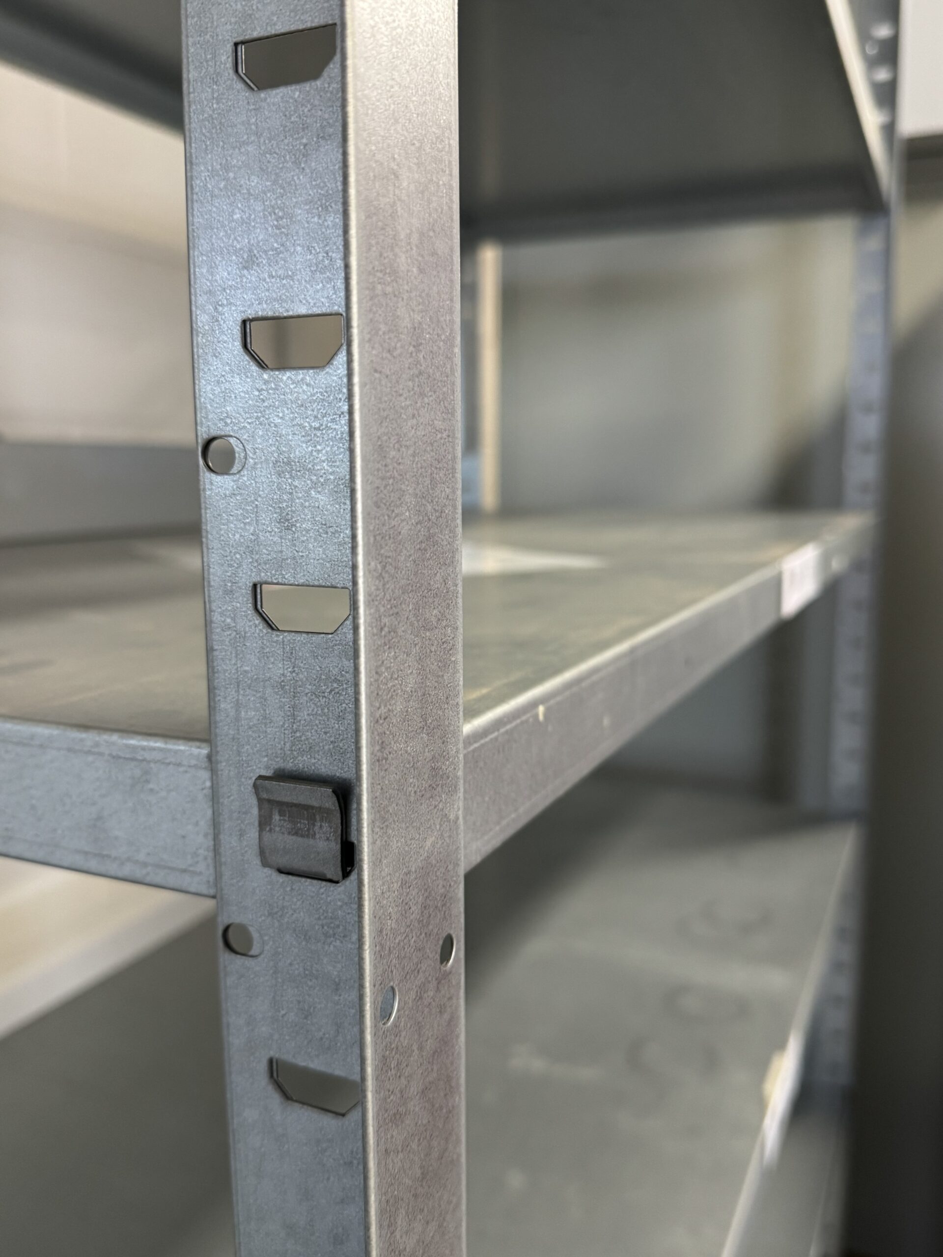 METRO shelf set 6x600x1300x2100mm USED METRO shelf set 6x600x1300x2100mm USED - Storit